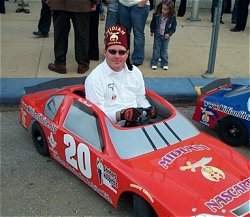 Shriner in miniature car